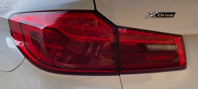 Used 2019 BMW 530i xDrive w/ Premium Package AWD/4WD image 9