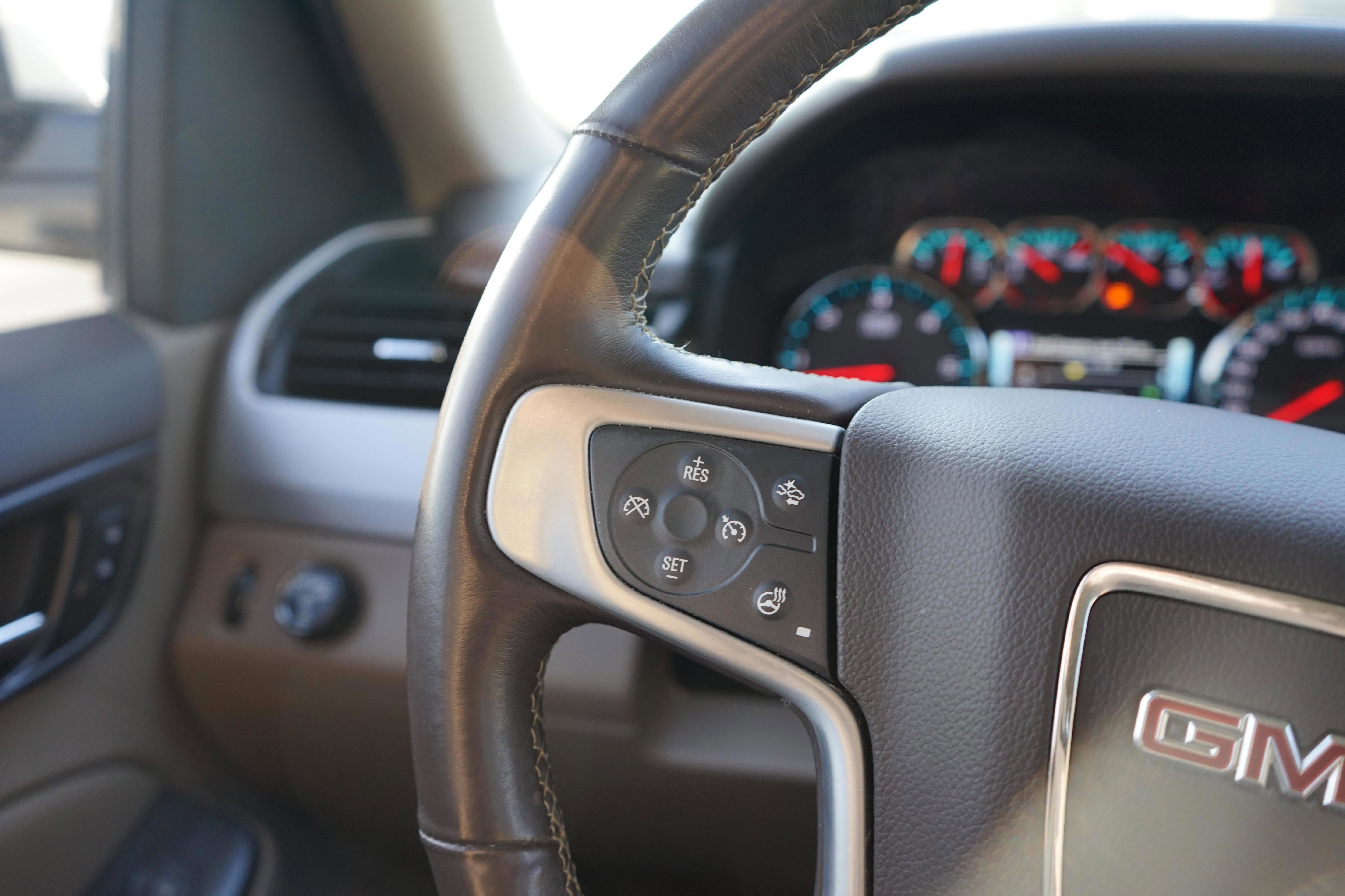 Used 2020 GMC Yukon SLT RWD image 13