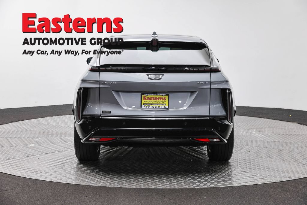 Used 2024 Cadillac Lyriq Luxury RWD image 7