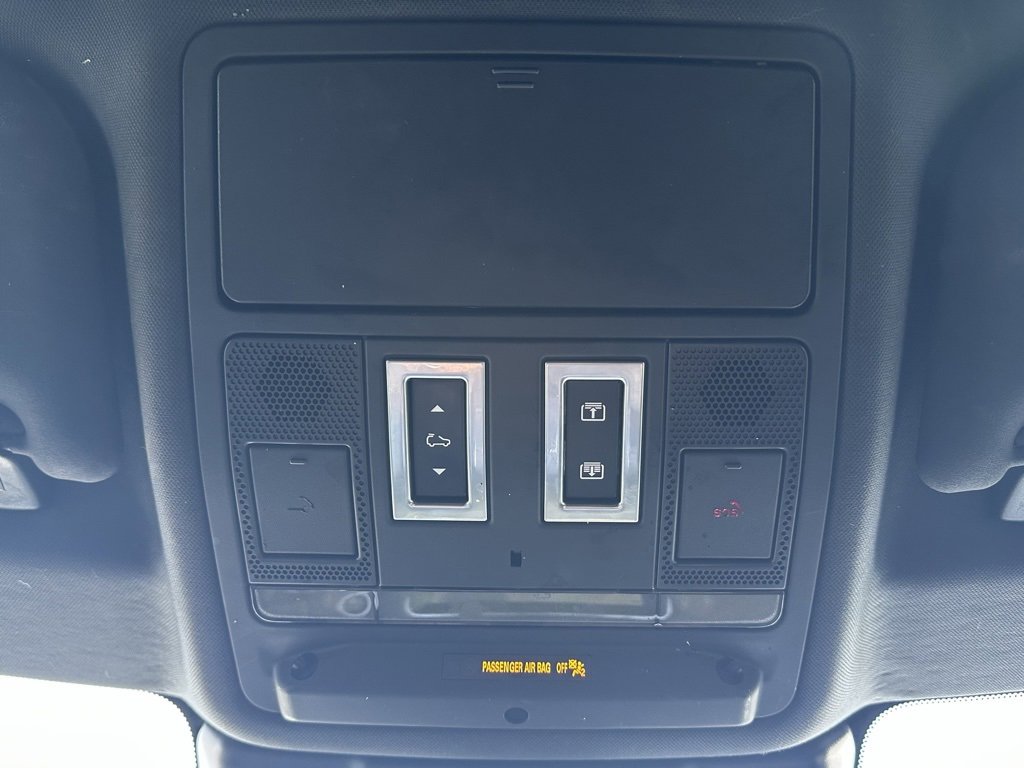 Used 2022 Land Rover Range Rover Evoque S image 32