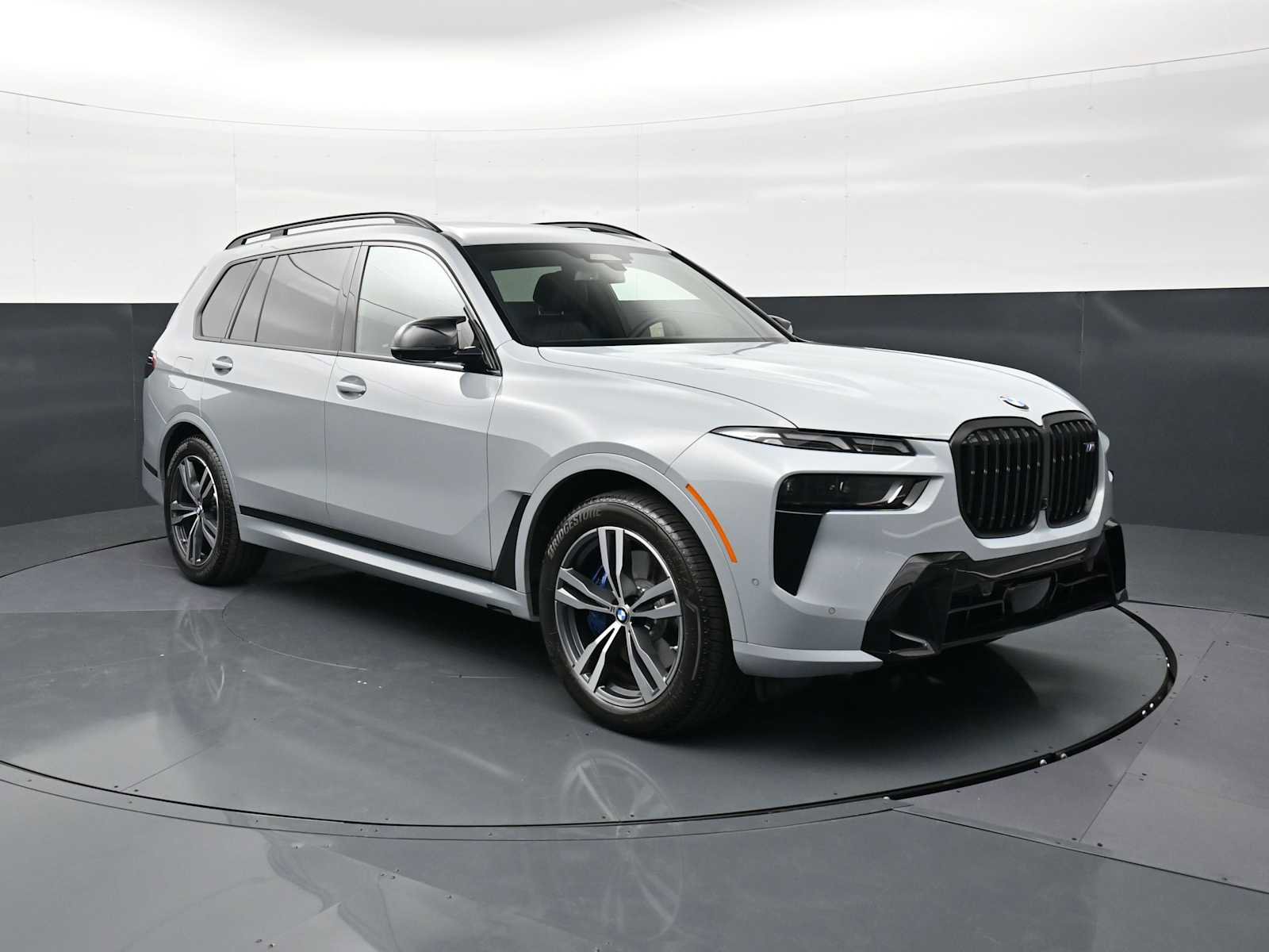 Used 2026 BMW X7 M60i AWD/4WD image 3