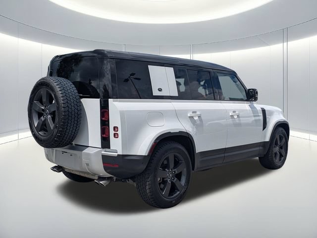 Used 2024 Land Rover Defender 110 SE AWD/4WD image 6