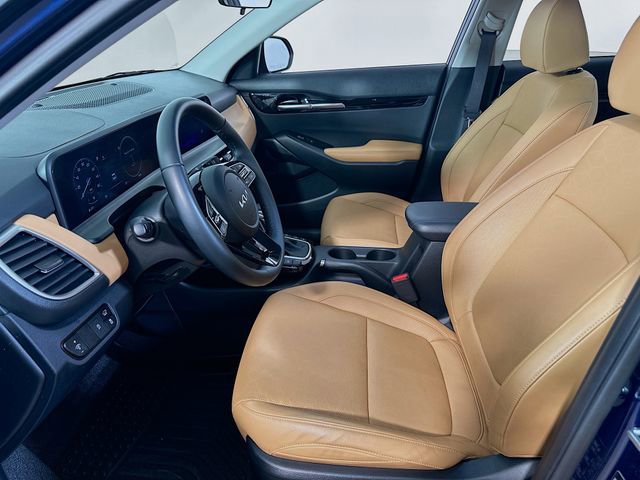 Used 2025 Kia Seltos EX w/ EX Sunroof Package image 10