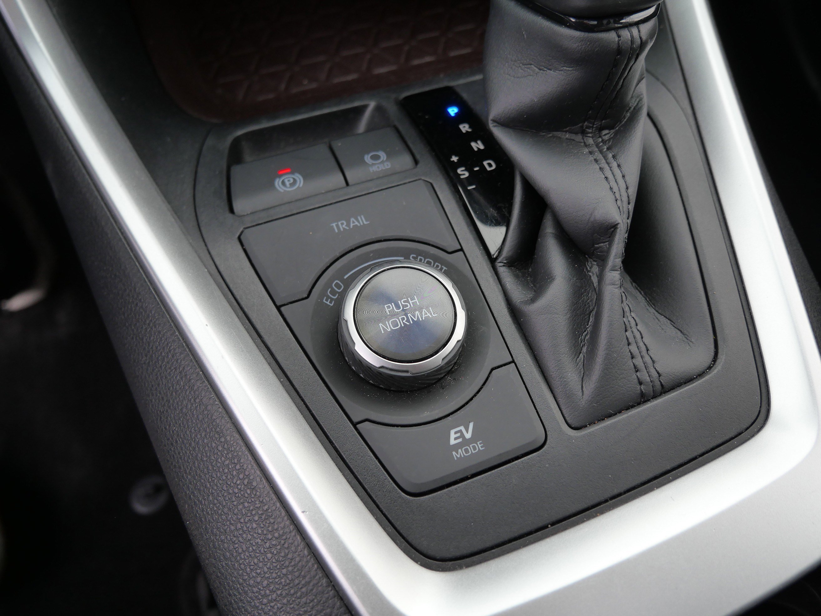 Used 2023 Toyota RAV4 Limited w/ Limited Grade Weather Package AWD/4WD image 29