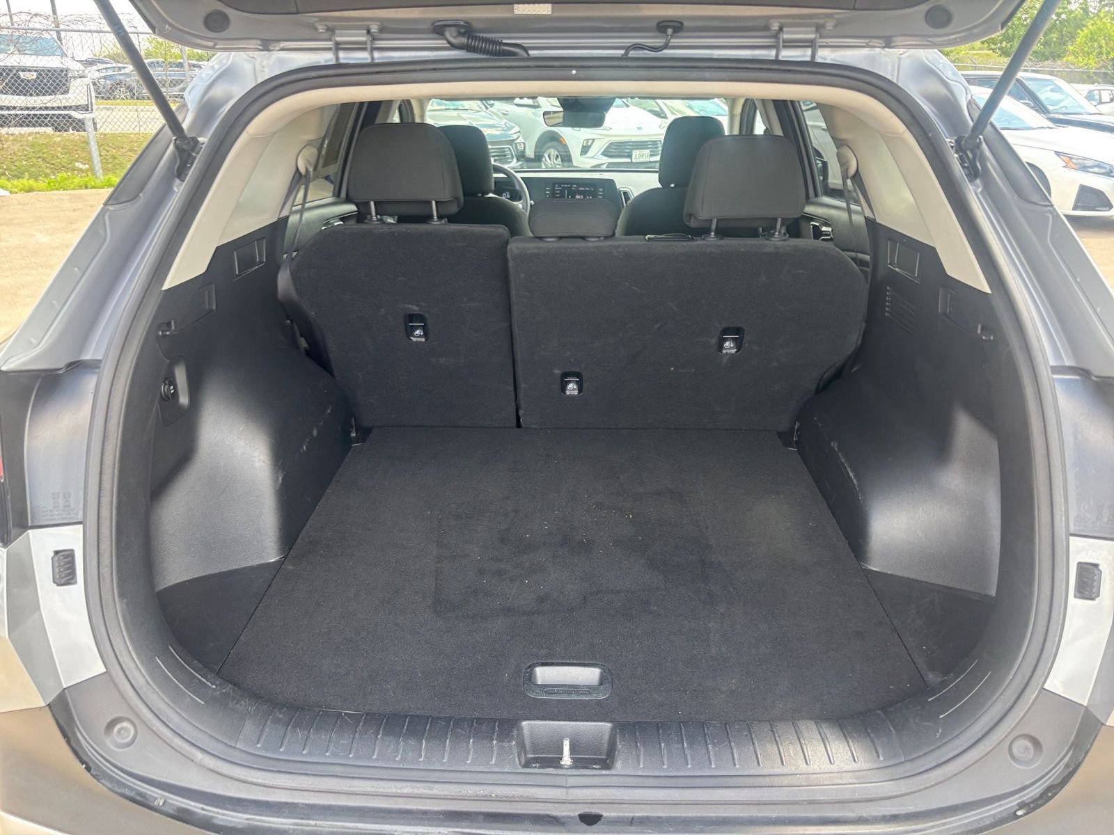 Used 2024 Kia Sportage LX image 30