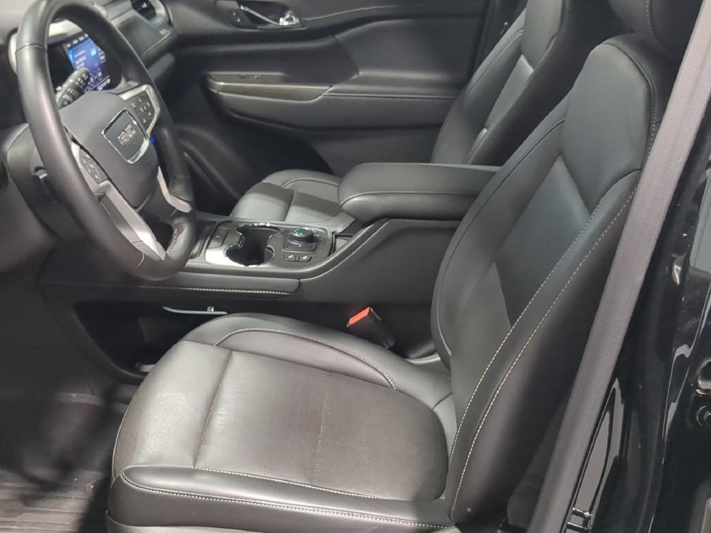 Used 2023 GMC Acadia SLT w/ LPO, Floor Liner Package AWD/4WD image 16