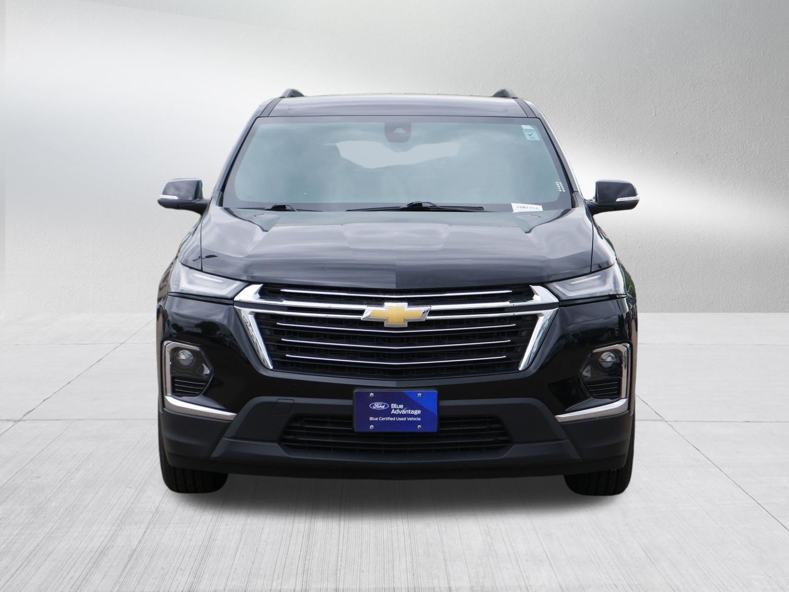 Used 2023 Chevrolet Traverse LT w/ LPO, Floor Liner Package AWD/4WD image 2