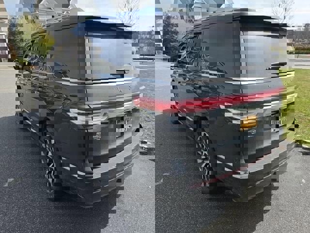 Used 2023 Lincoln Navigator Reserve image 5