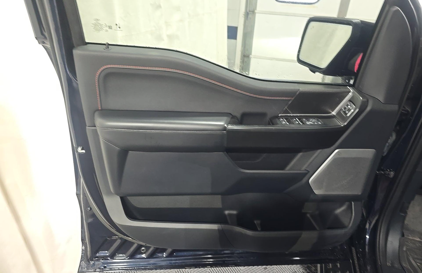 Used 2024 Ford F150 Raptor AWD/4WD image 9