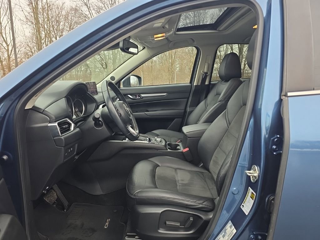 Used 2020 MAZDA CX-5 Touring image 15