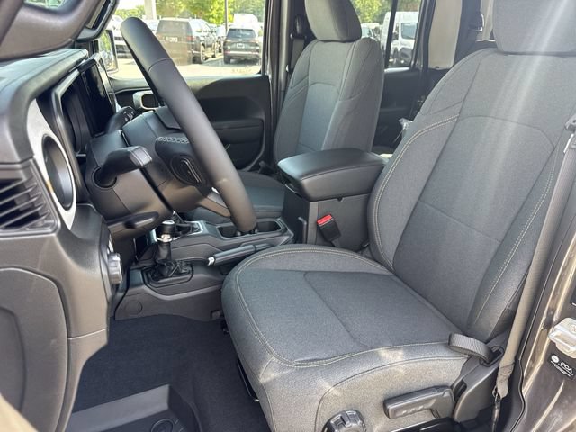 New 2026 Jeep Gladiator Sport AWD/4WD image 24