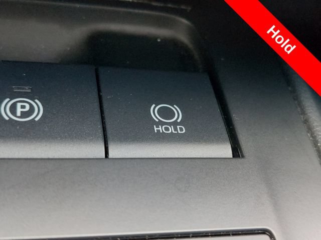 Used 2024 Toyota Venza LE AWD/4WD image 18