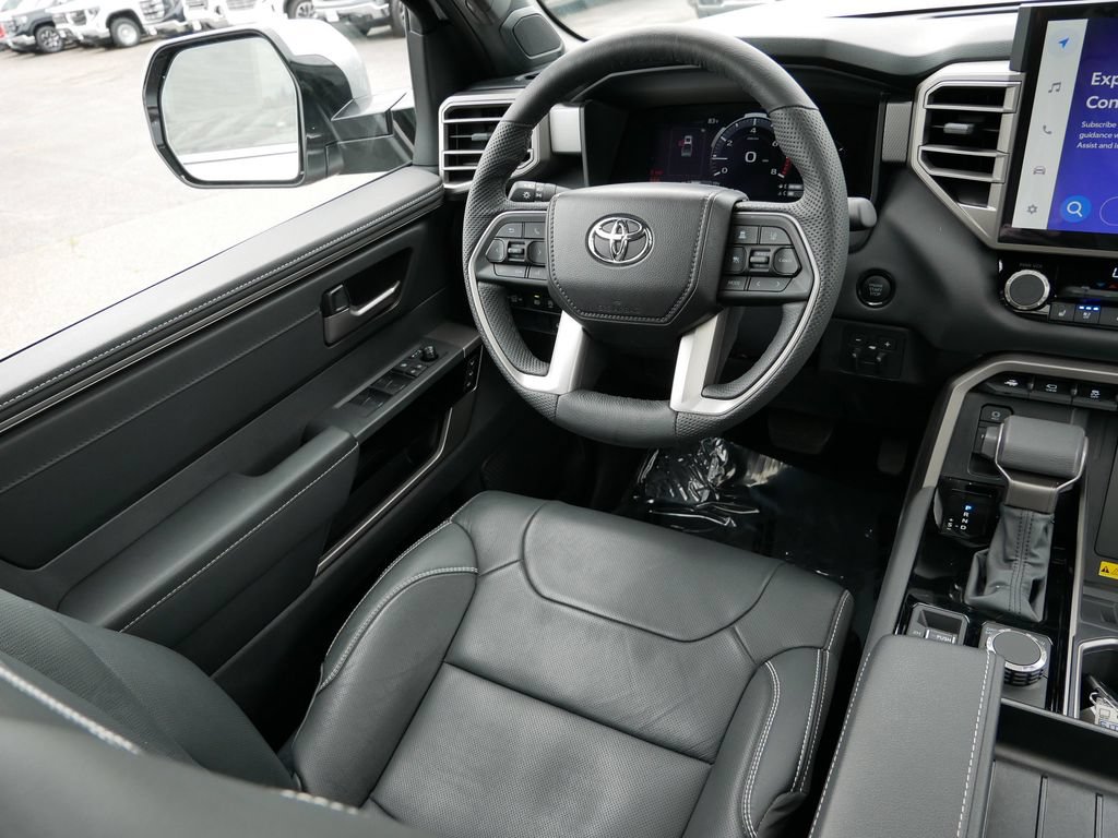 Used 2026 Toyota Tundra Limited AWD/4WD image 18