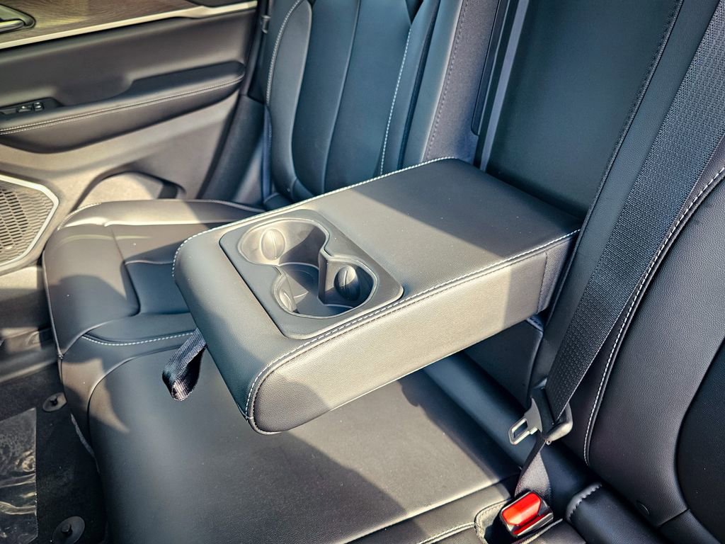 New 2026 Jeep Grand Cherokee Limited image 37