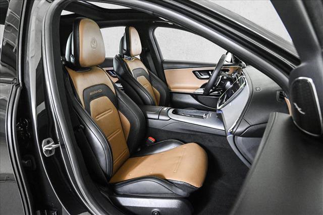 New 2026 Mercedes-Benz E 53 AMG e 4MATIC Sedan image 23