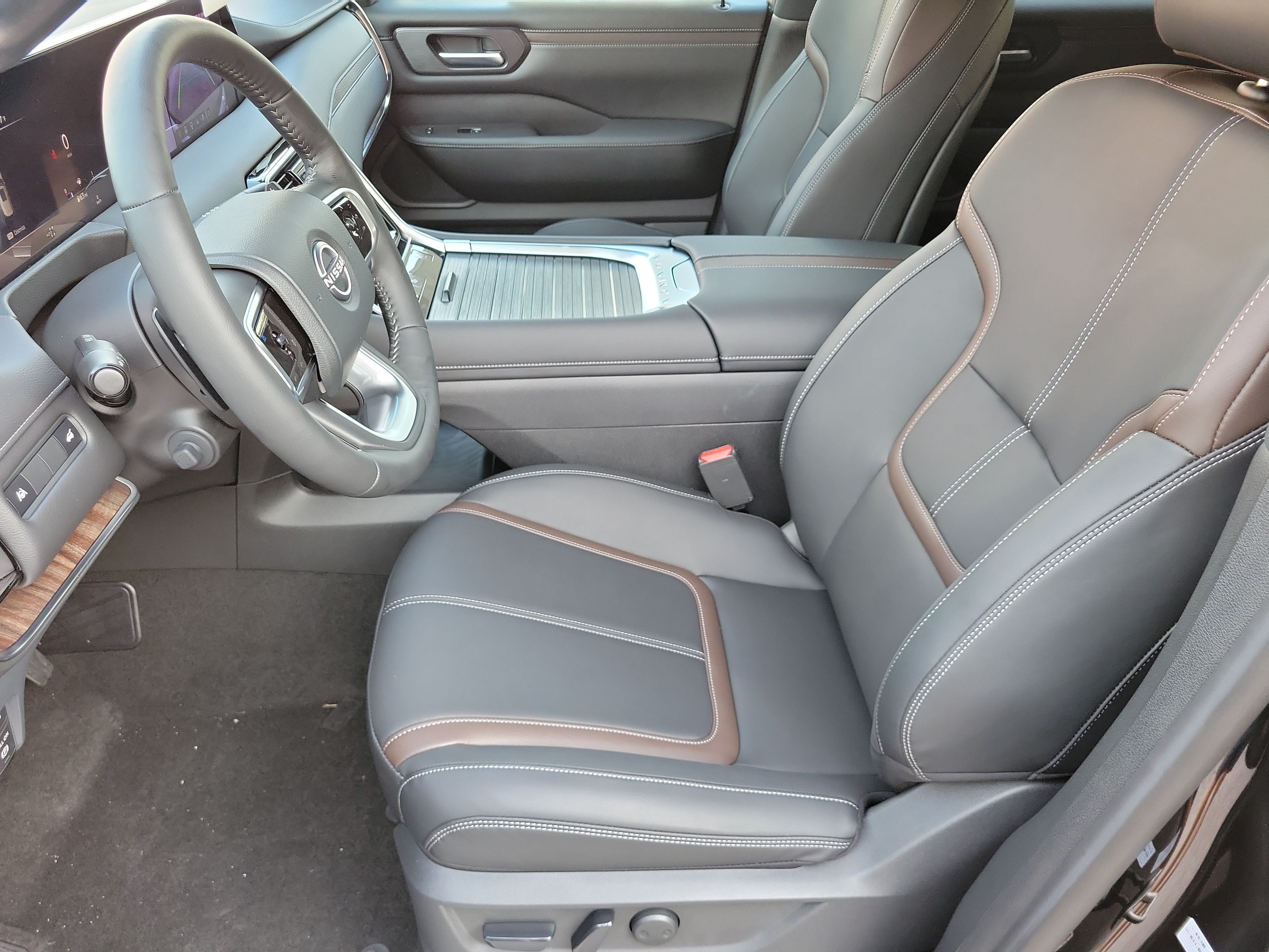 New 2026 Nissan Armada SL w/ Captain's Chari Seat Package AWD/4WD image 9