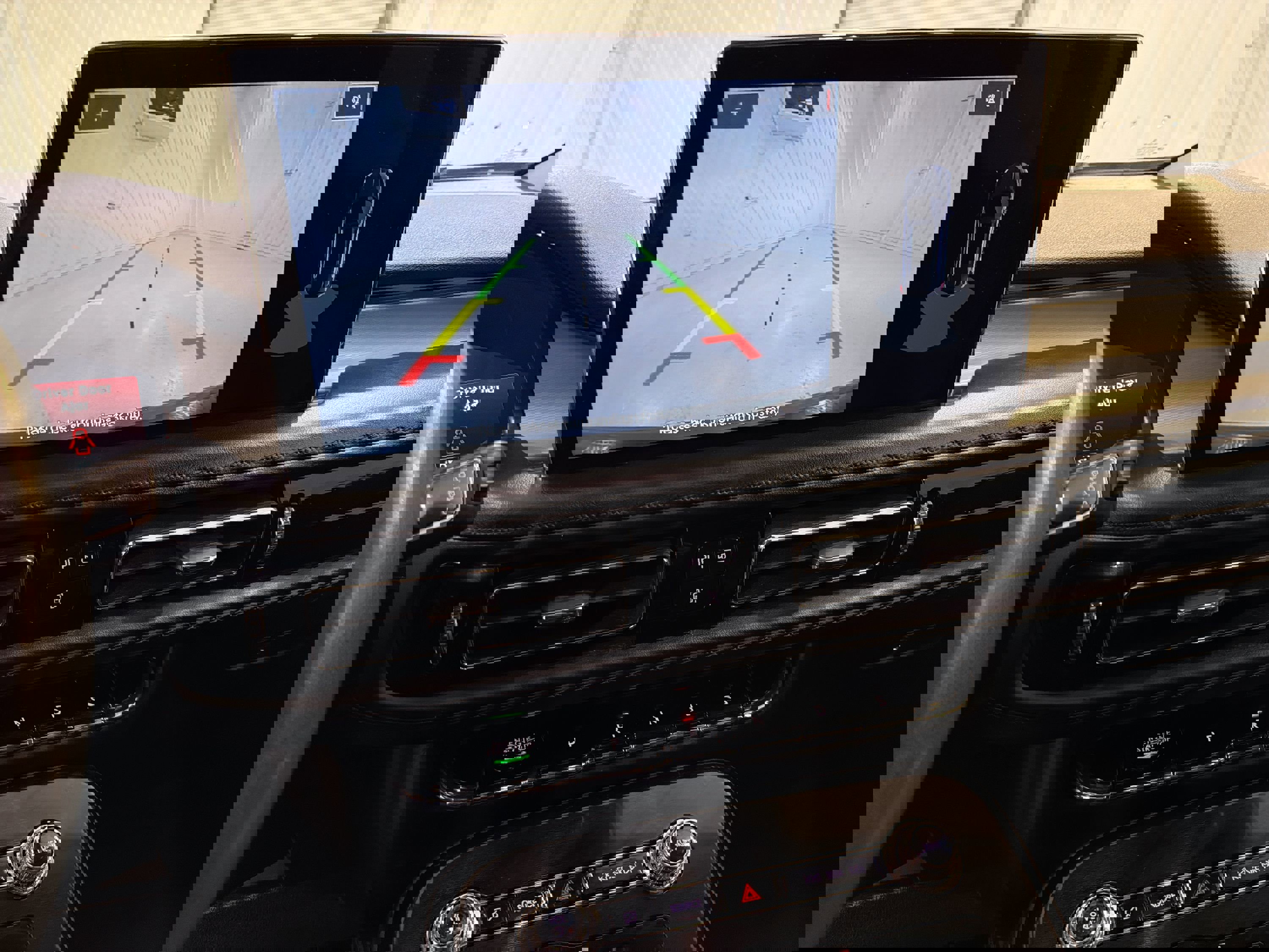 Used 2022 Lincoln Nautilus FWD w/ Premium Package image 18