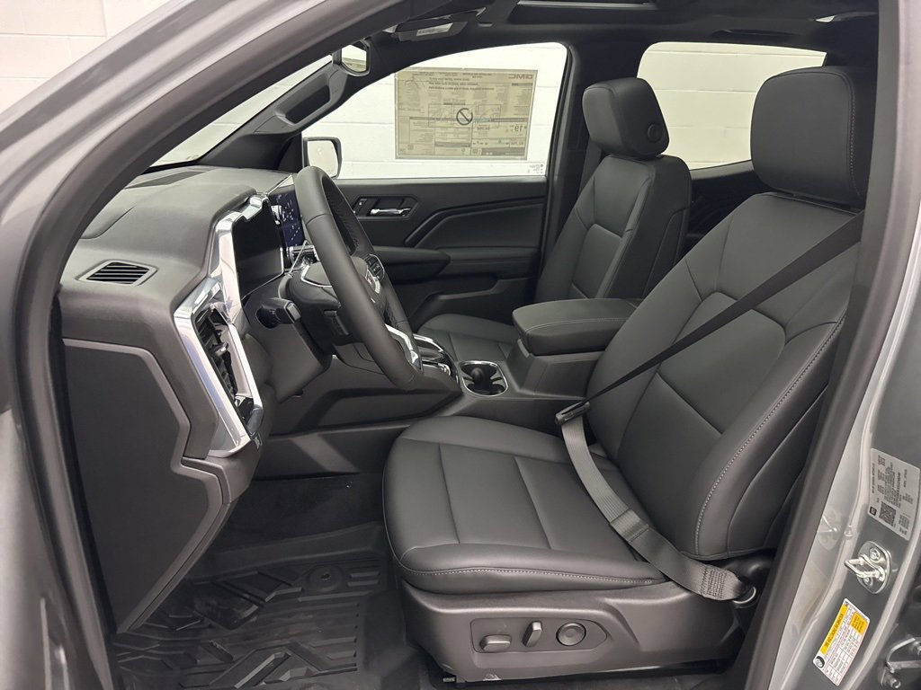 New 2025 GMC Canyon Elevation w/ Convenience Package image 16
