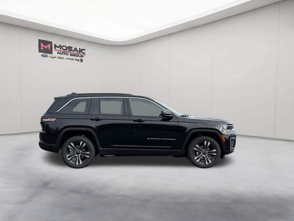New 2027 Jeep Grand Cherokee Limited AWD/4WD image 9