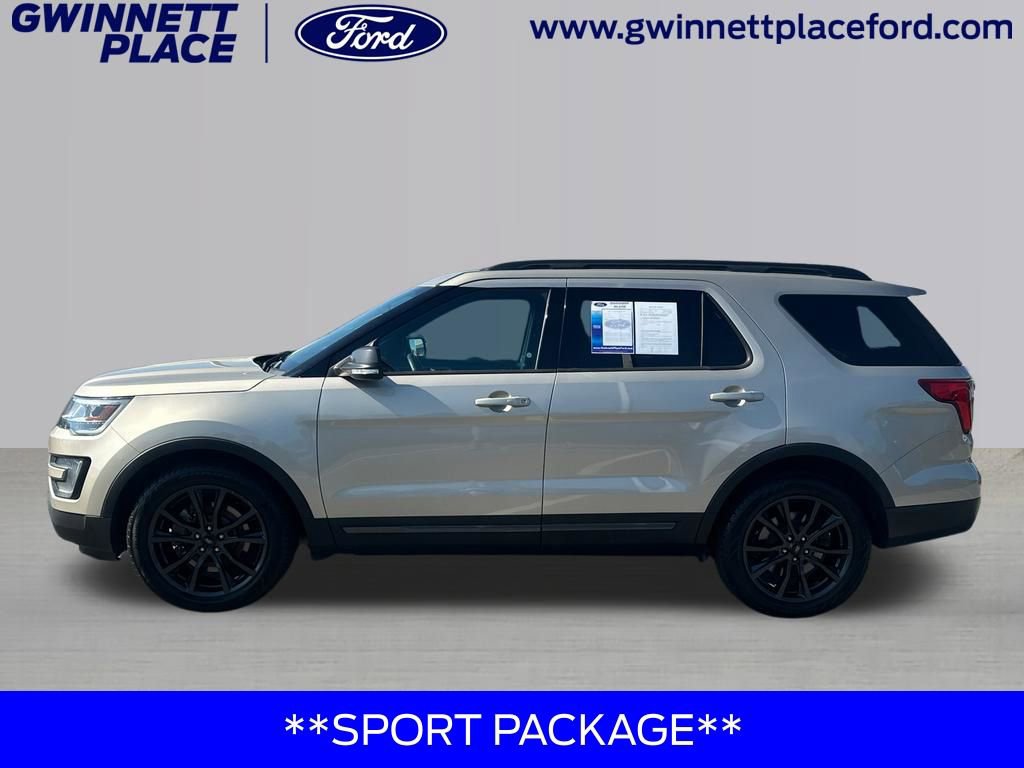 Used 2017 Ford Explorer XLT w/ Equipment Group 202A FWD image 8