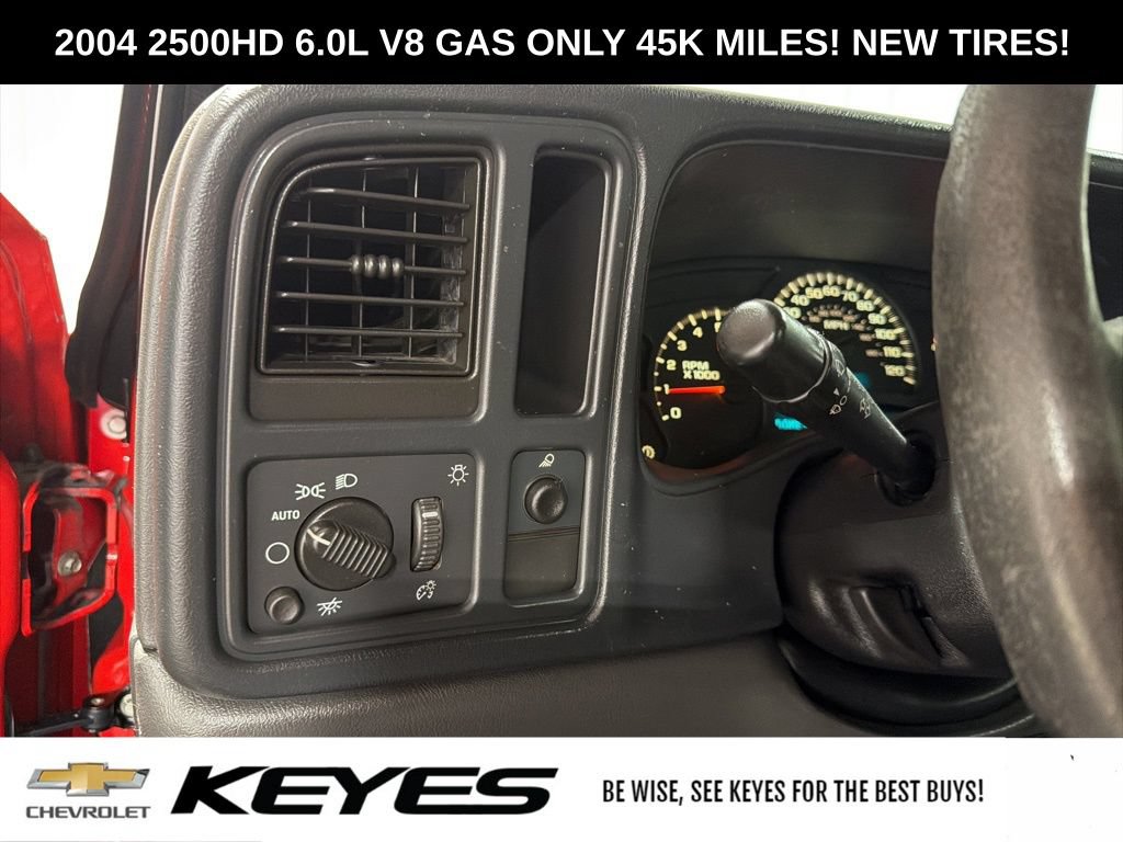 Used 2004 Chevrolet Silverado 2500 W/T w/ Snow Plow Prep Package AWD/4WD image 24