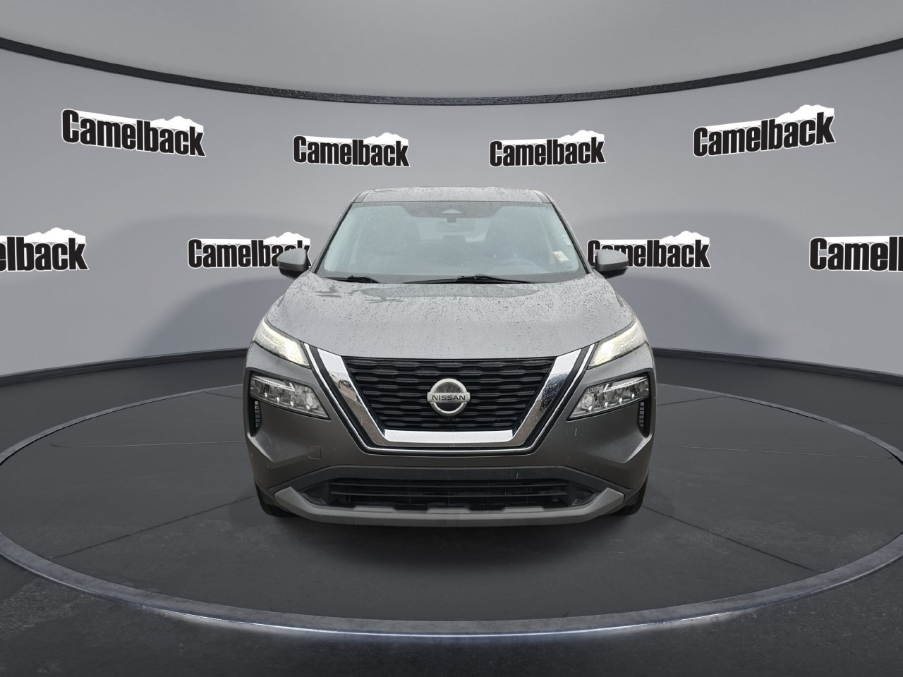 Used 2021 Nissan Rogue SV FWD image 2