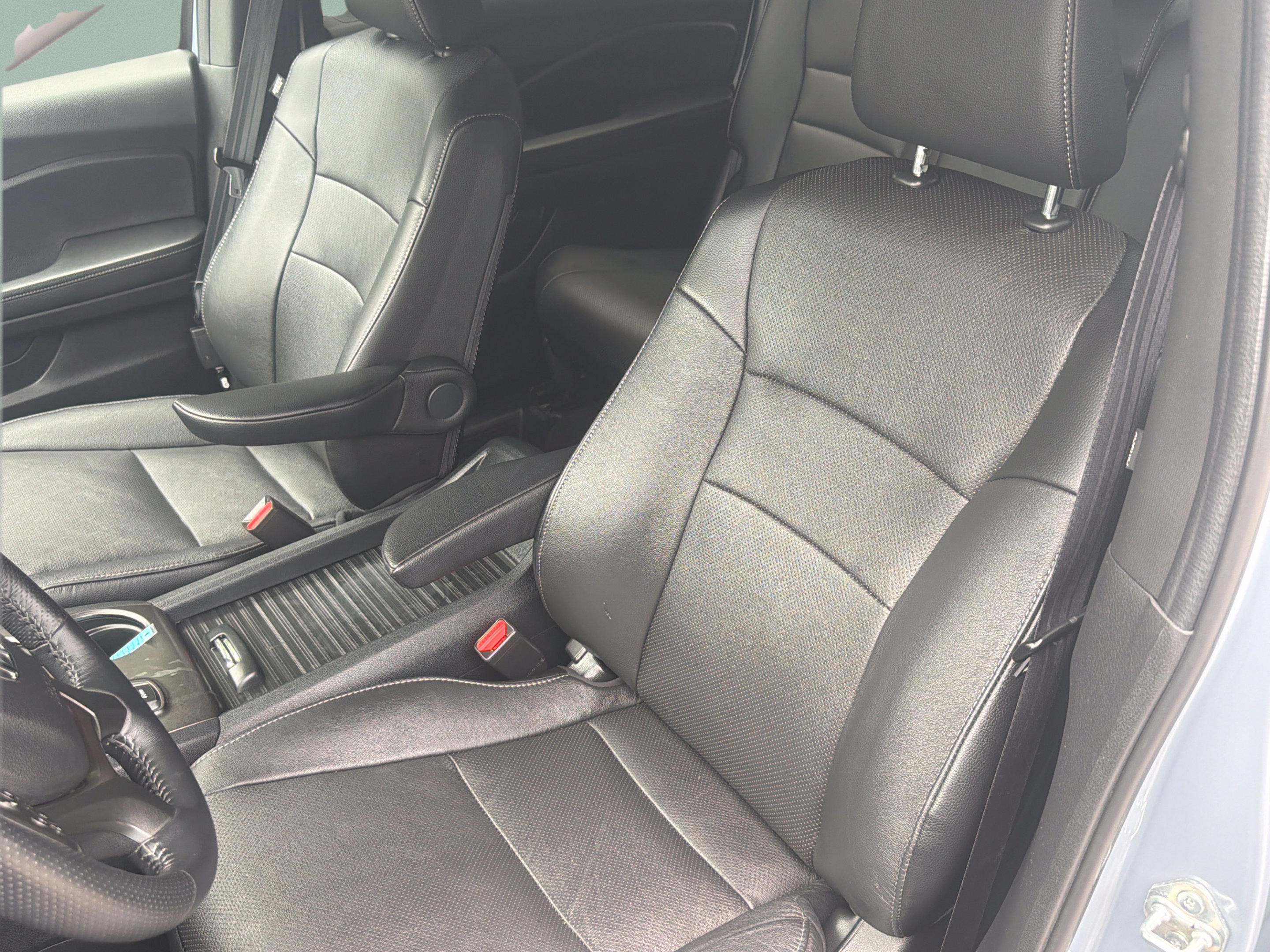Used 2023 Honda Passport EX-L image 26