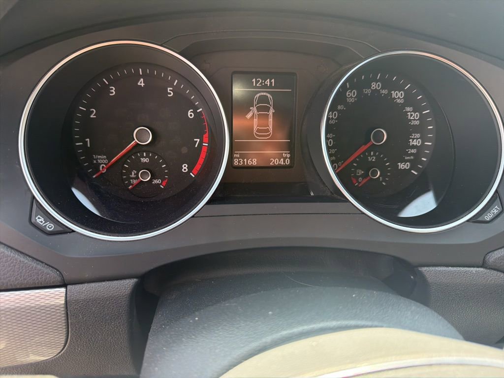 Used 2017 Volkswagen Jetta SE image 10