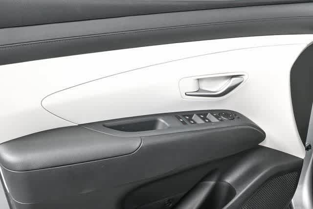 New 2026 Hyundai Tucson SEL image 17