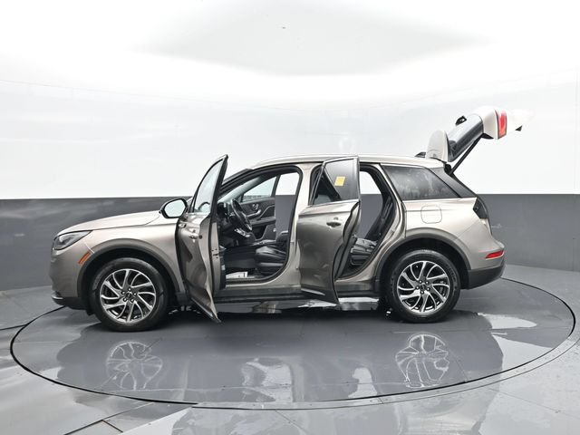 Used 2021 Lincoln Corsair AWD w/ Equipment Group 101A image 36