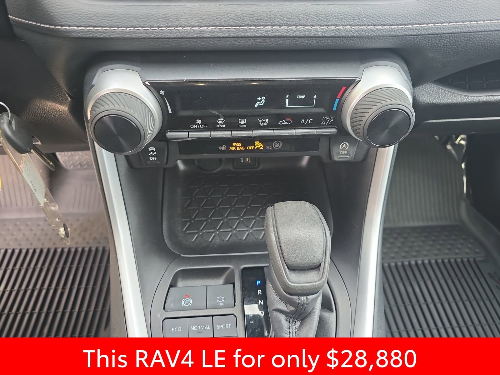 Used 2024 Toyota RAV4 LE image 30