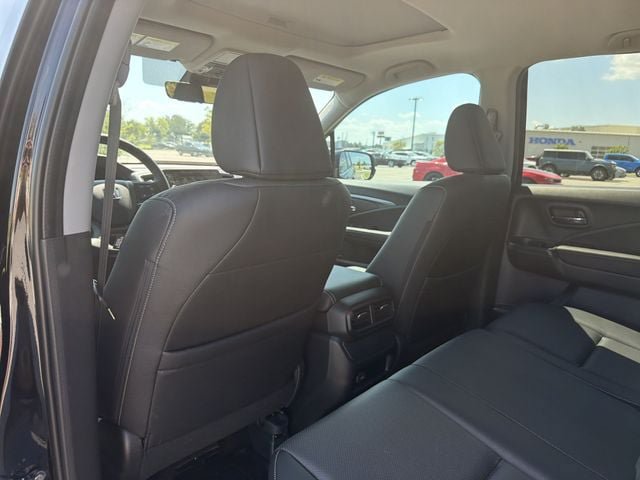 Used 2025 Honda Ridgeline RTL image 13