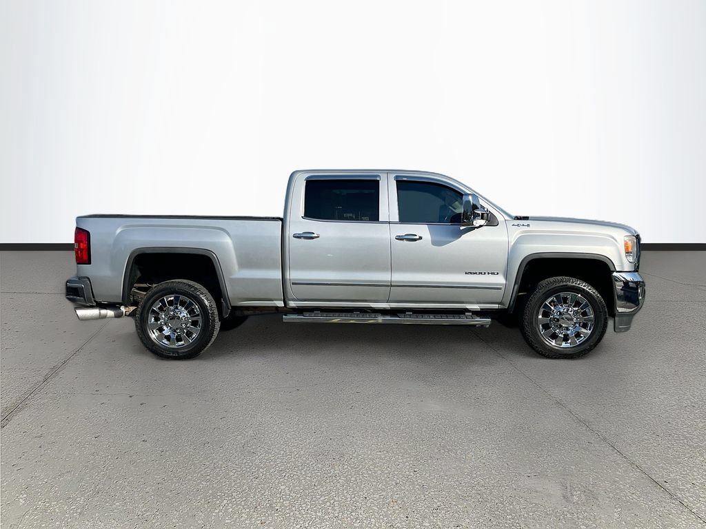 Used 2015 GMC Sierra 2500 SLT w/ Duramax Plus Package AWD/4WD image 8