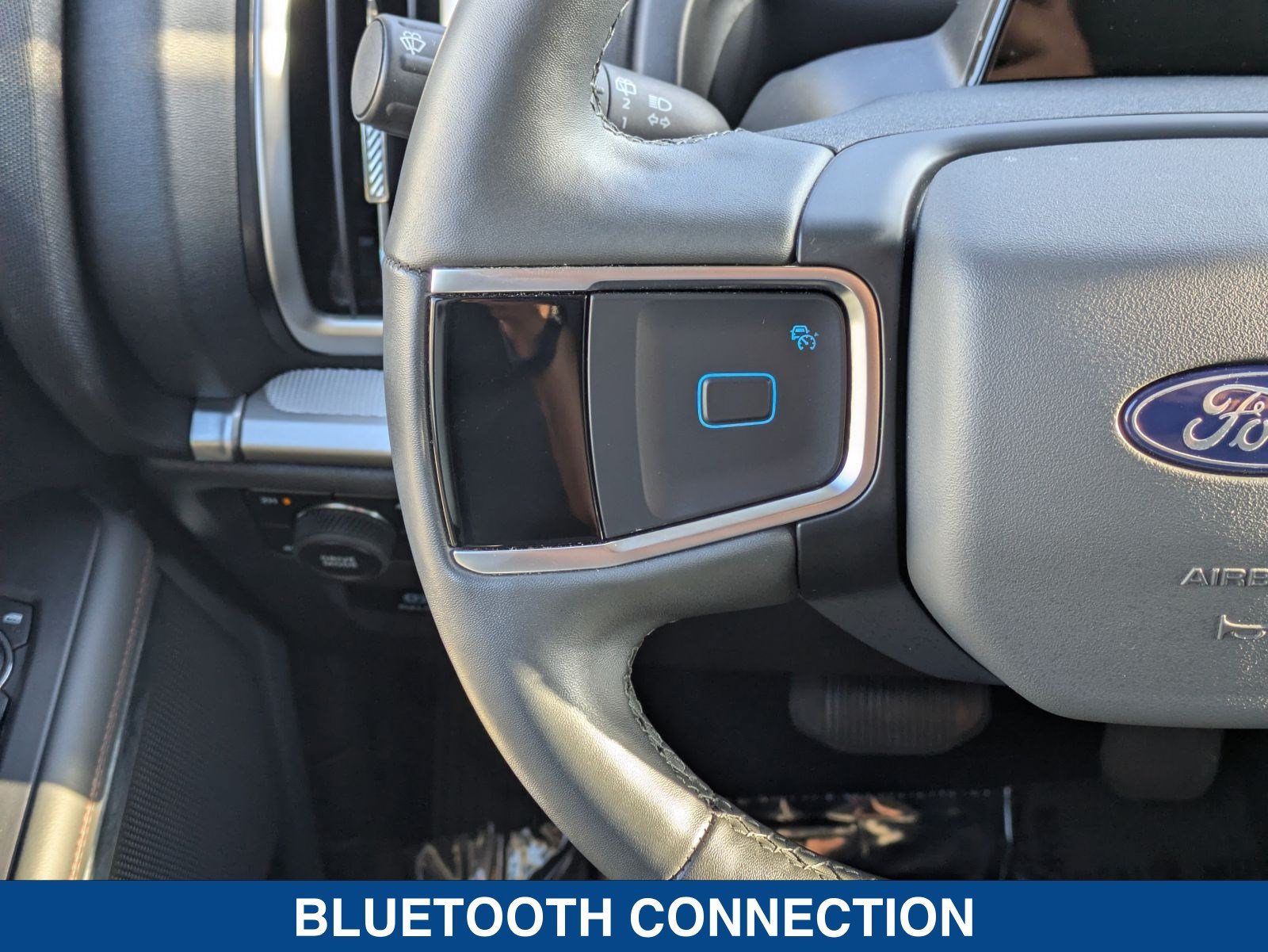 Used 2025 Ford Expedition Active AWD/4WD image 27