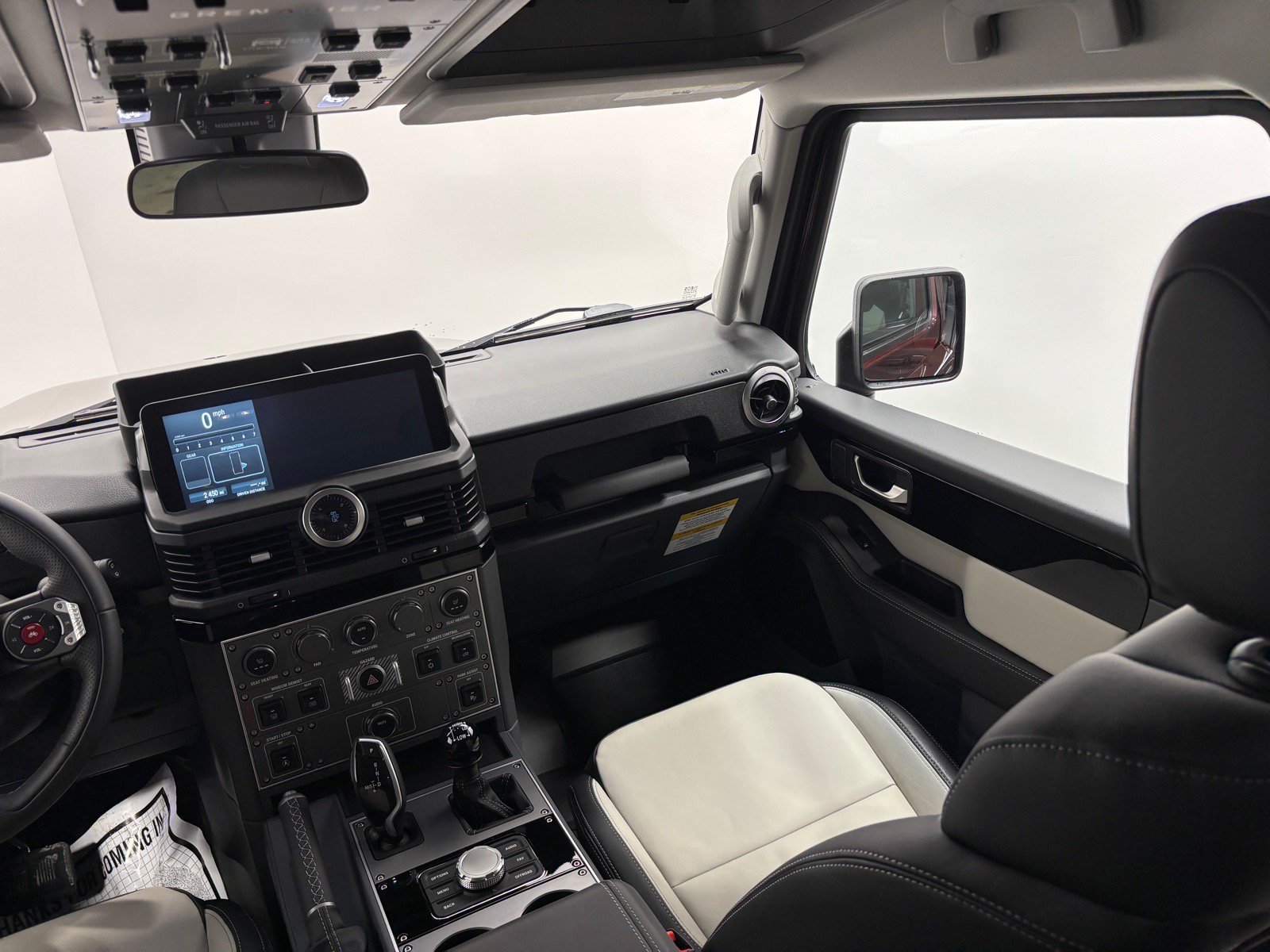 Used 2025 INEOS Grenadier Station Wagon AWD/4WD image 33