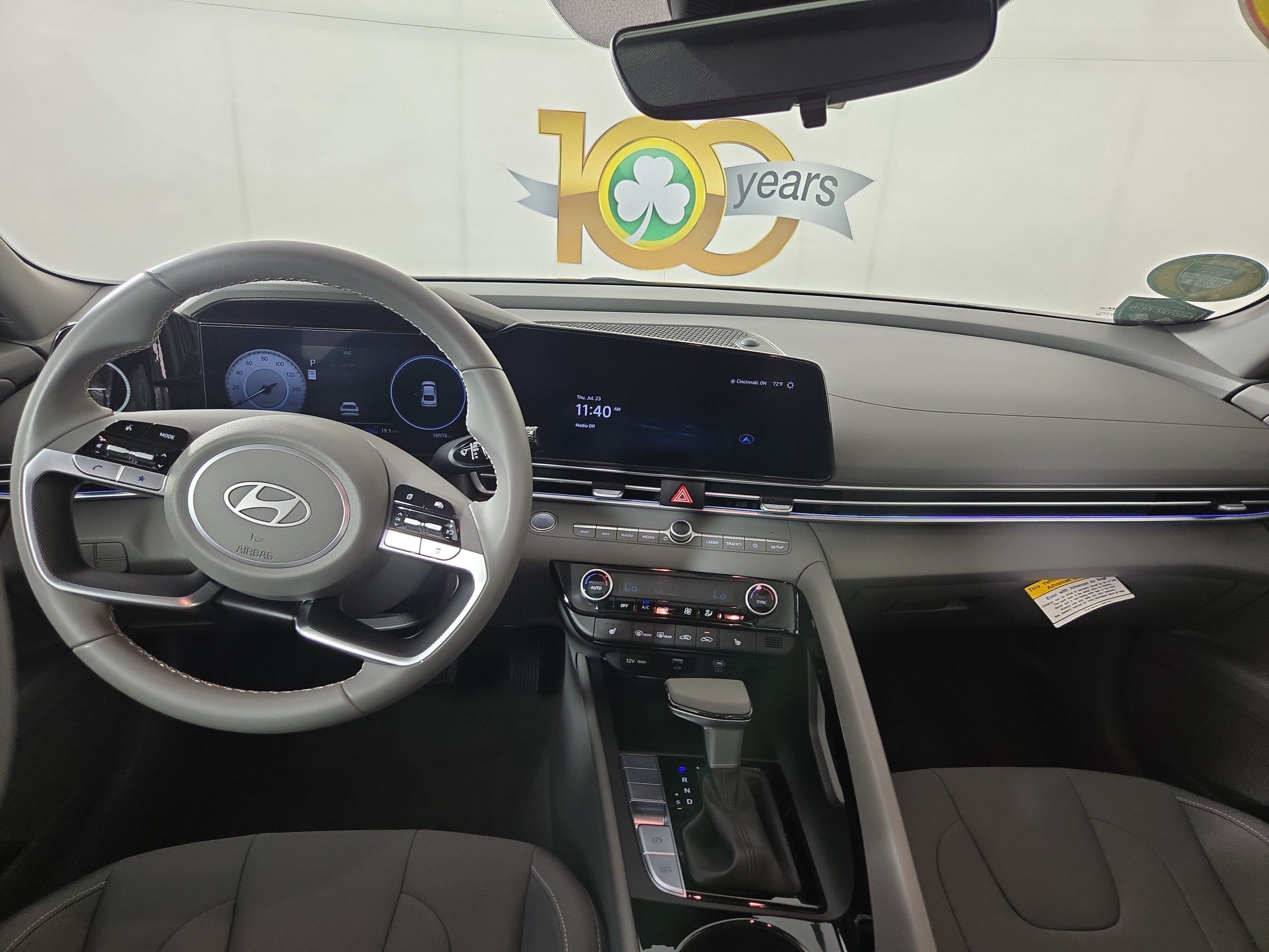 Used 2024 Hyundai Elantra SEL w/ Convenience Package FWD image 13