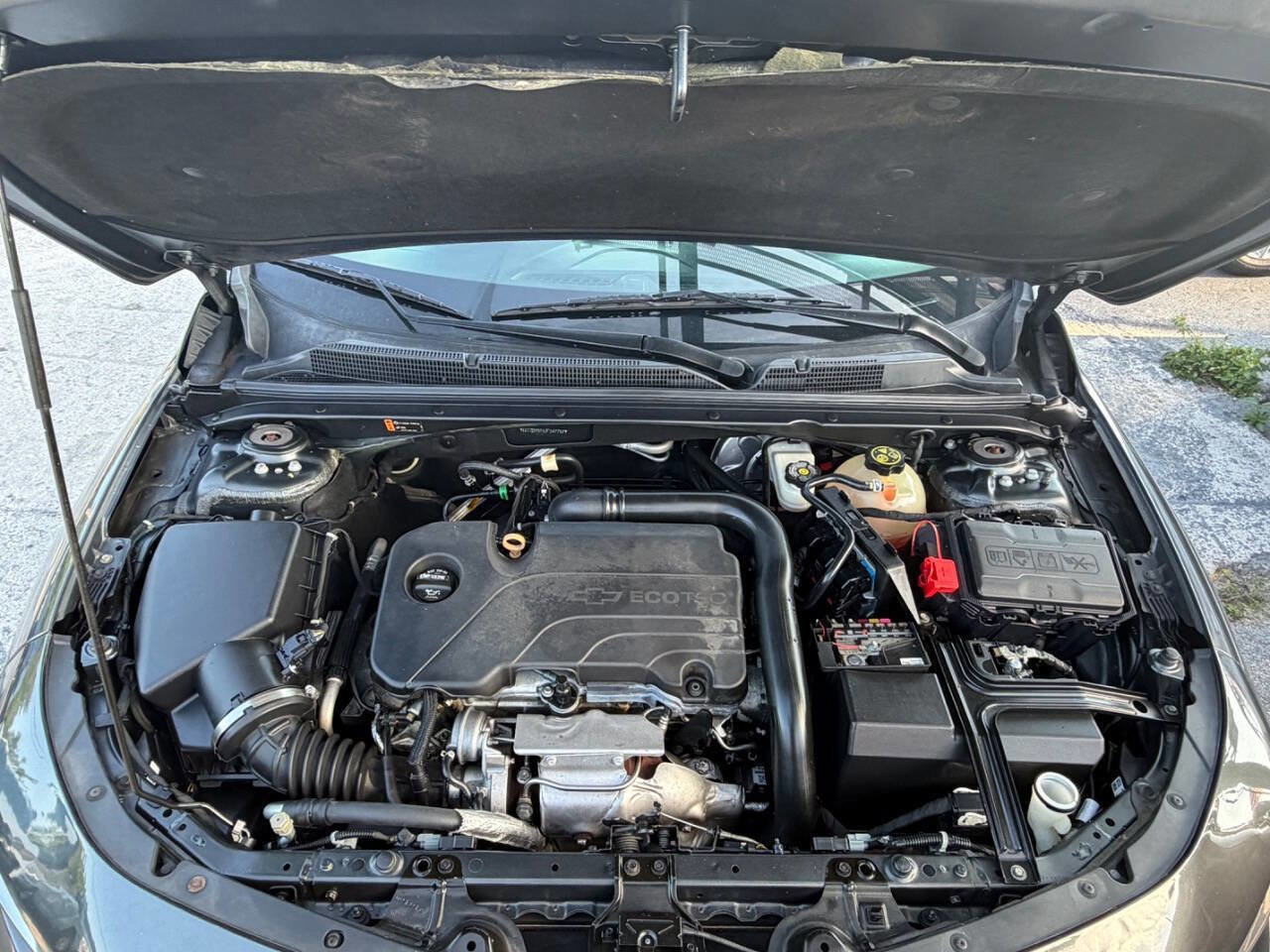 Used 2018 Chevrolet Malibu LT FWD image 24