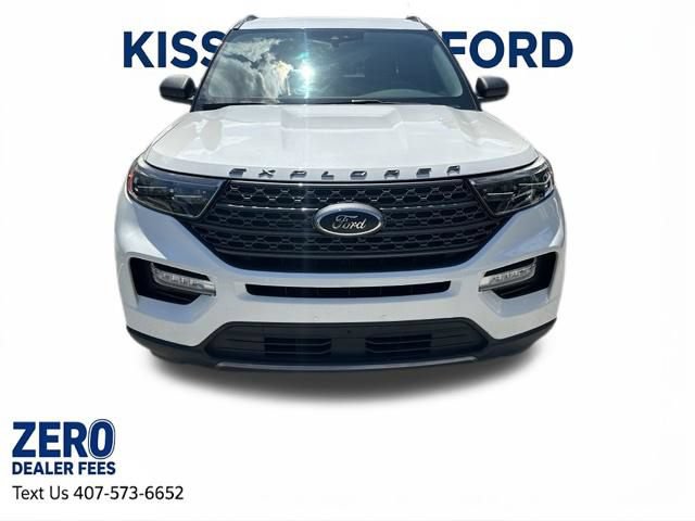 Certified 2021 Ford Explorer XLT w/ Equipment Group 202A RWD image 11