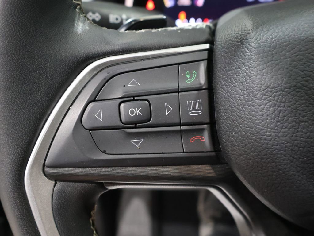 Used 2024 Jeep Grand Cherokee Altitude image 39