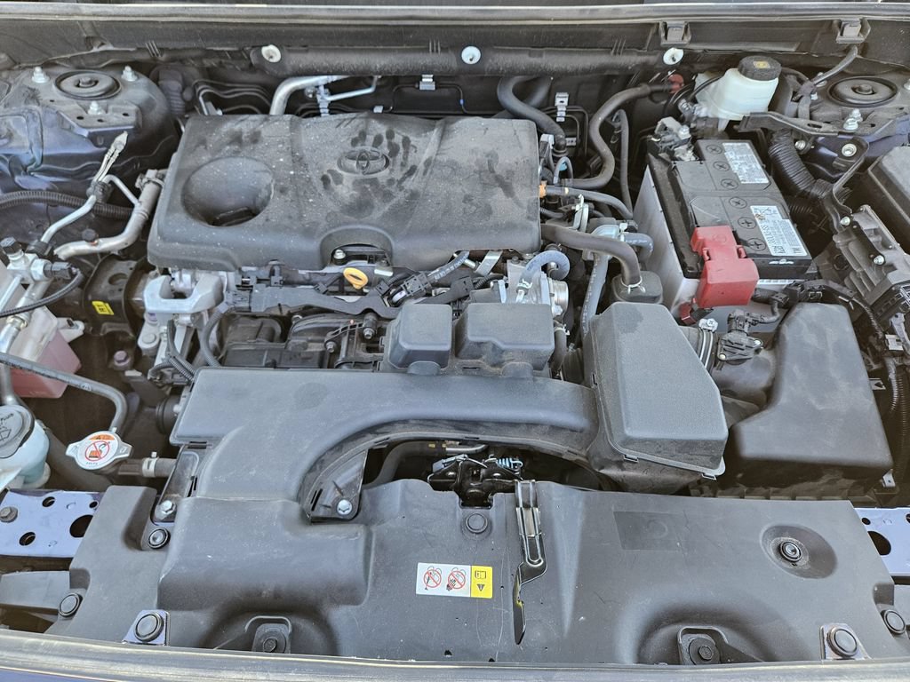 Used 2023 Toyota RAV4 XLE FWD image 31
