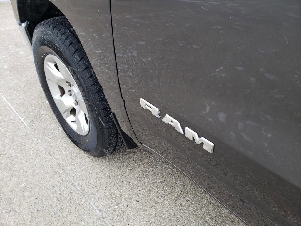 Used 2020 RAM 1500 Big Horn AWD/4WD image 13