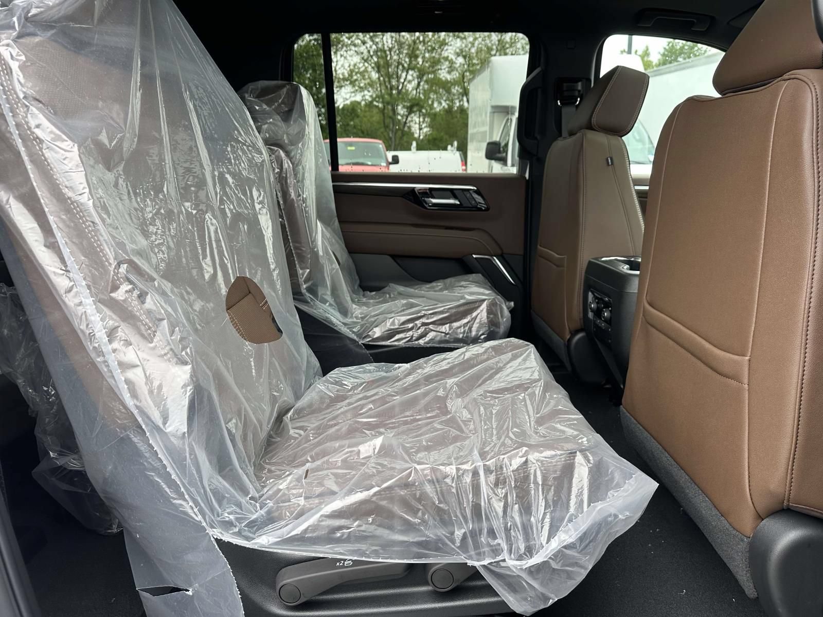 New 2026 Chevrolet Suburban High Country AWD/4WD image 24