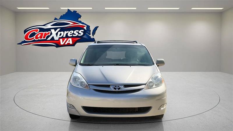 Used 2007 Toyota Sienna XLE AWD/4WD image 4