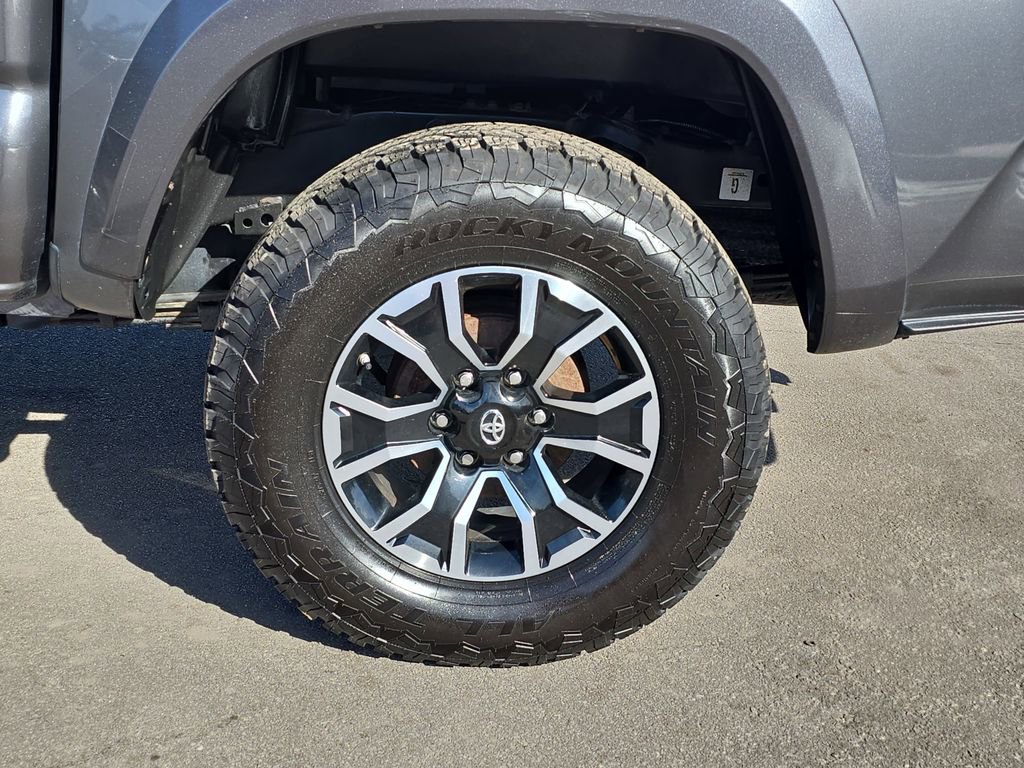Used 2021 Toyota Tacoma TRD Sport image 36