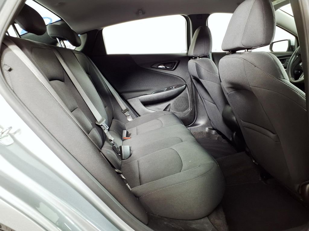 Used 2025 Chevrolet Malibu LS image 12
