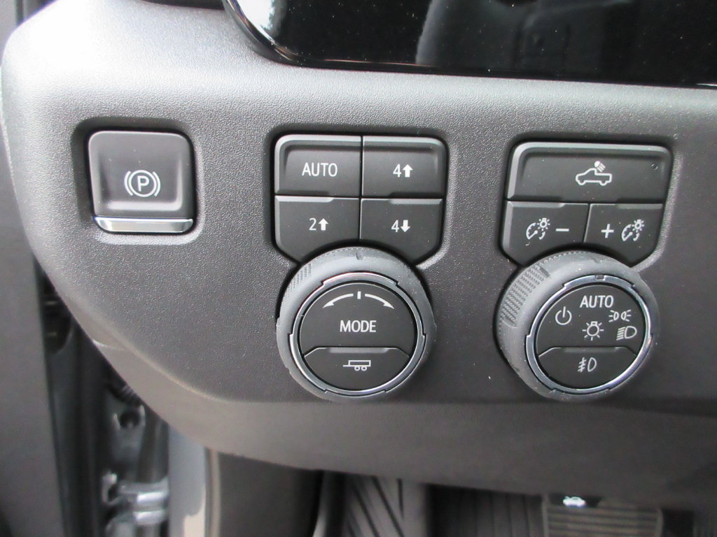 New 2026 Chevrolet Silverado 1500 LT Trail Boss w/ Dark Appearance Package AWD/4WD image 26