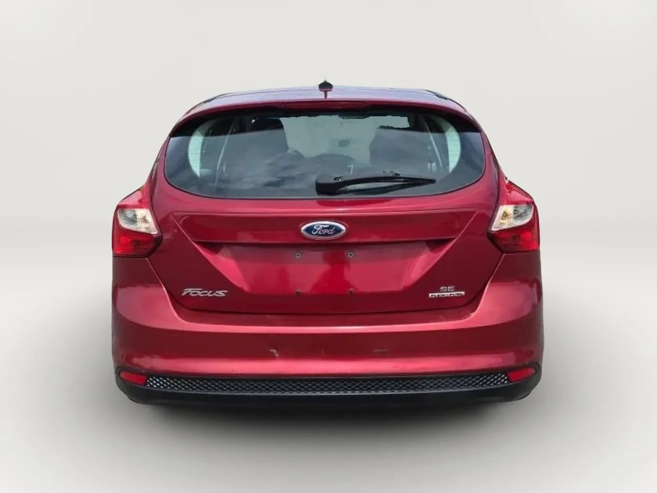 Used 2014 Ford Focus SE w/ SE Winter Package FWD image 8