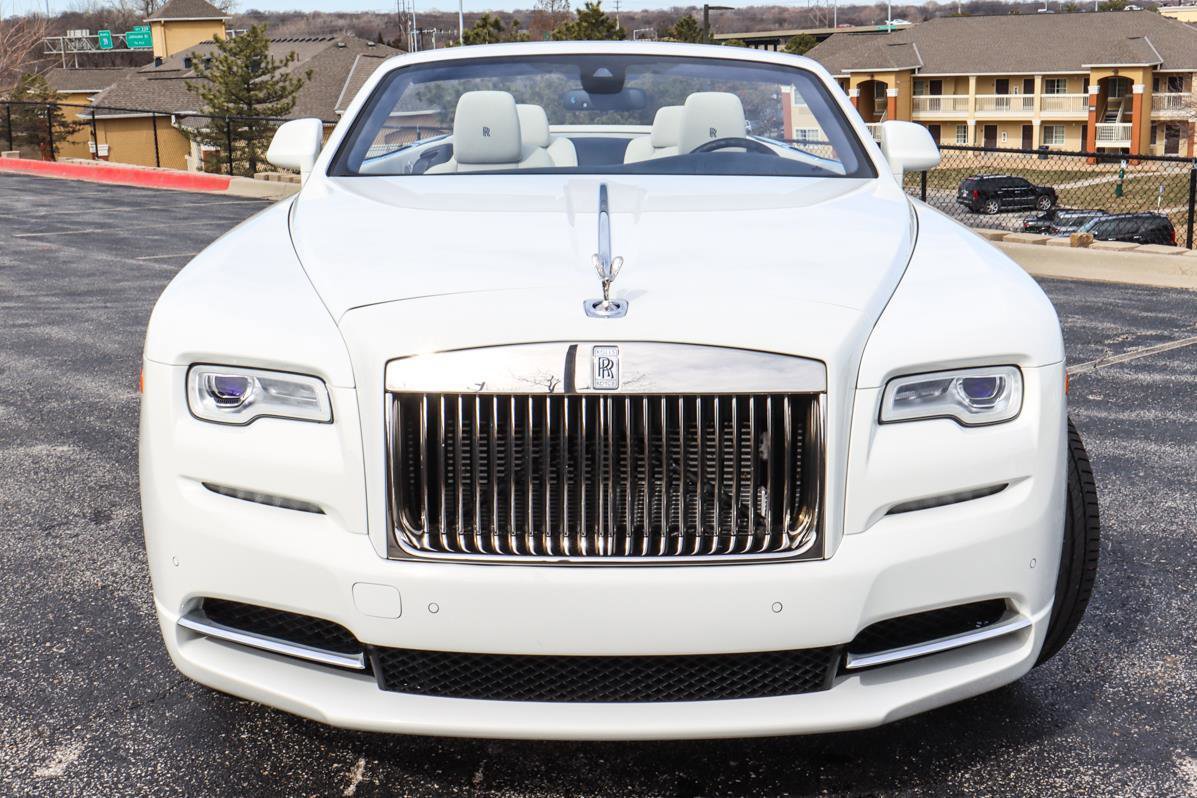 Used 2019 Rolls-Royce Dawn image 20