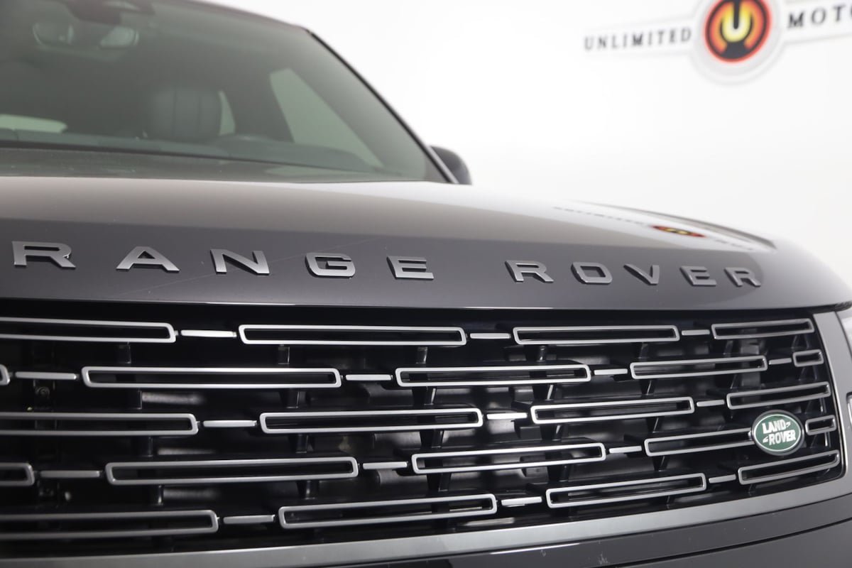 Used 2025 Land Rover Range Rover SE AWD/4WD image 19