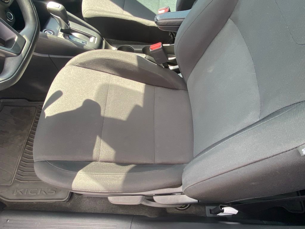 Used 2023 Nissan Kicks S image 21